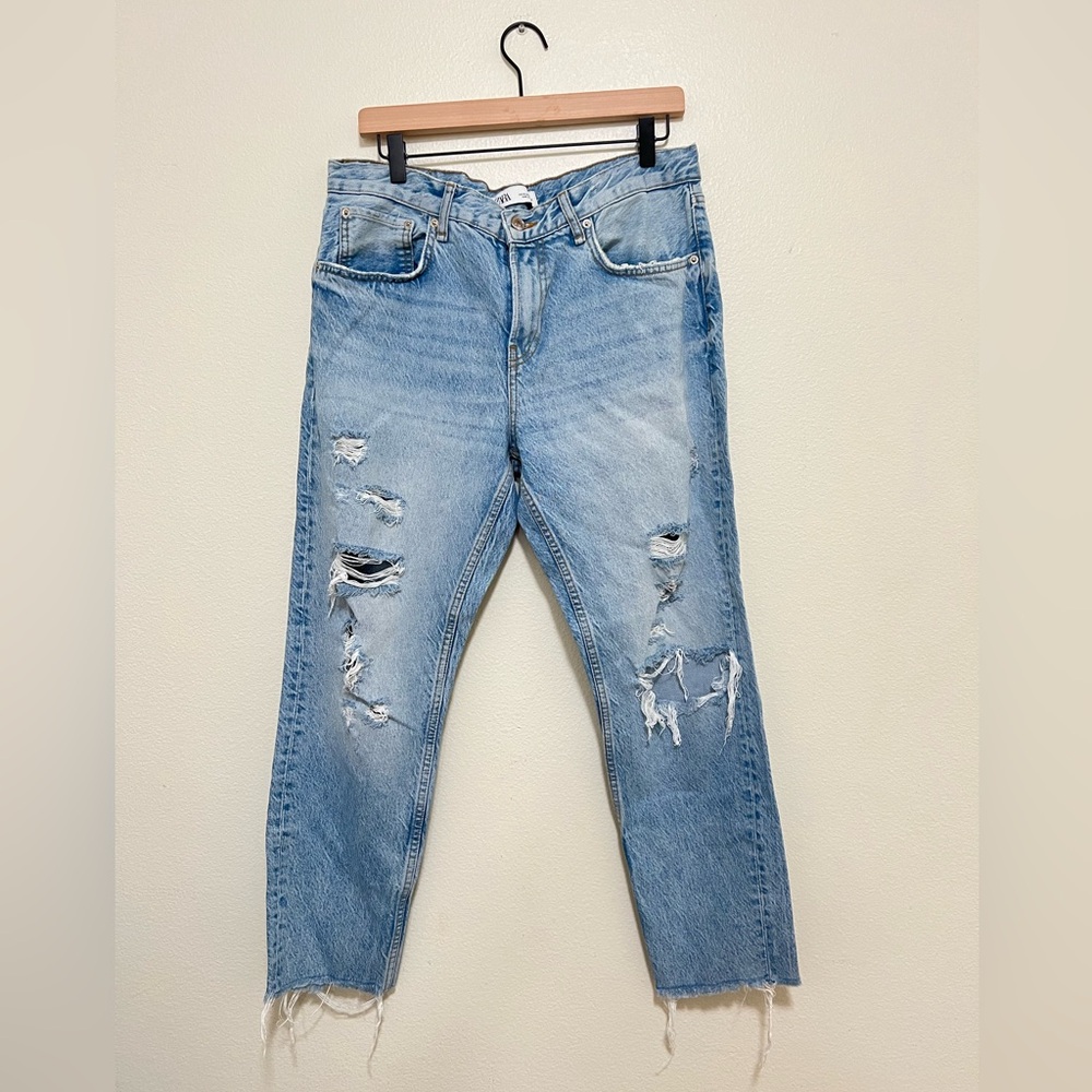 Zara Light Blue Distressed Women Jeans